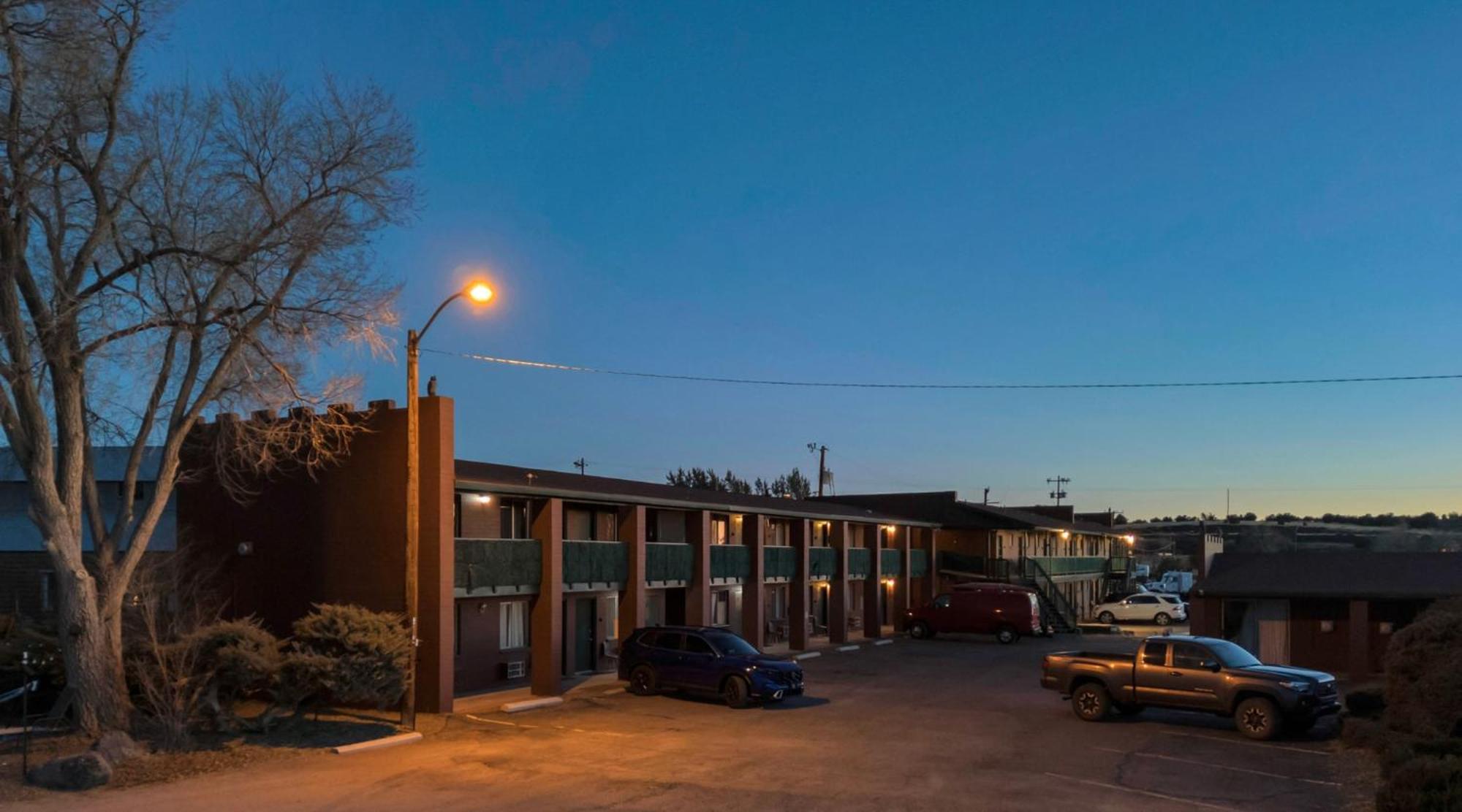 Canyon'S Edge Route 66 Motel Еш Форк Екстер'єр фото